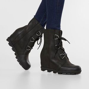 Sorel Joan of arctic leather wedge boot
